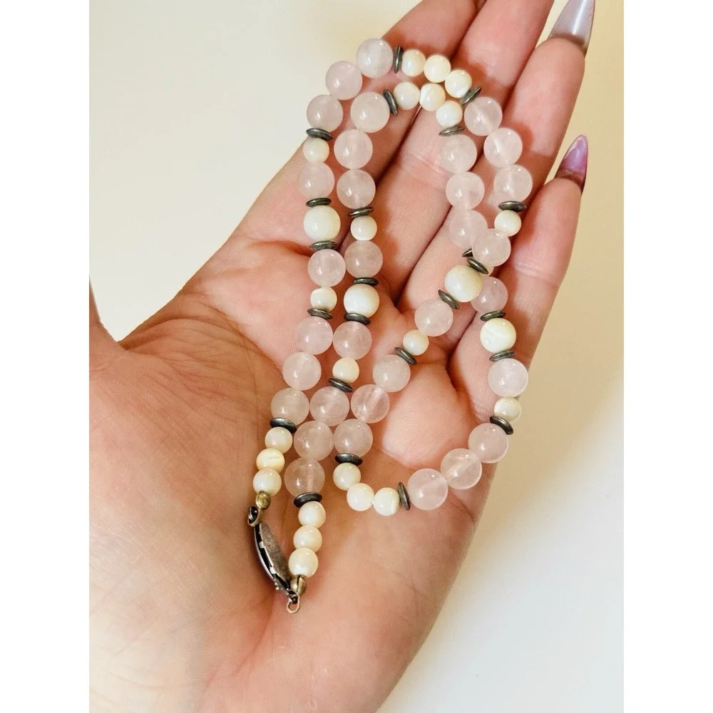 N/A vtg necklace